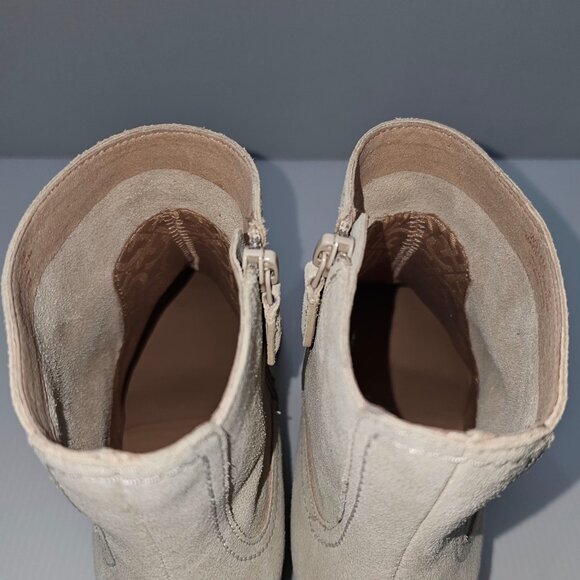 Cole Haan Naia Ankle Bootie Womens 9 Light Beige Suede Western Cowgirl NEW - Picture 10 of 14